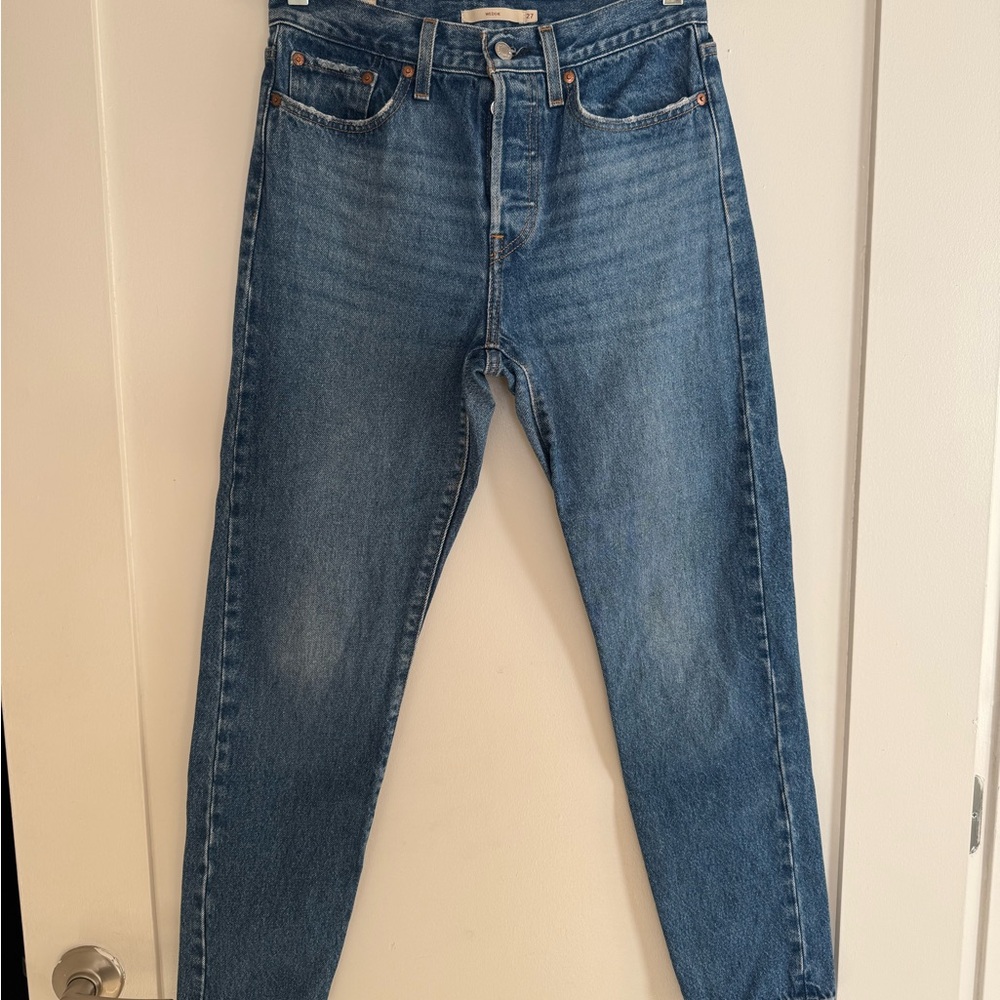 Levi's Wedgie, size 27